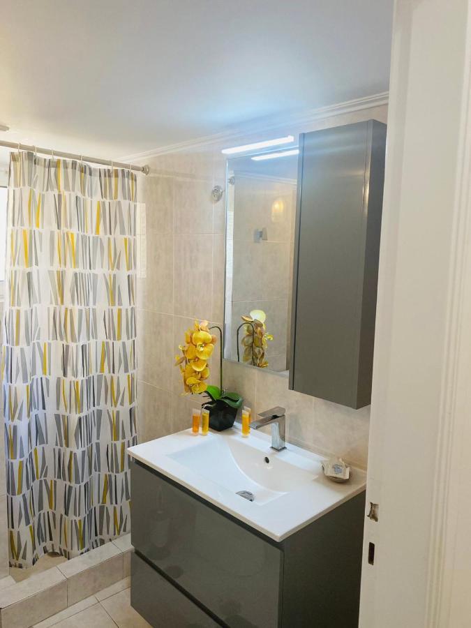 2 Bd Apt In Koukaki 8' Away From Acropolis Athens Exterior photo